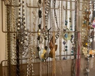 Jewelry necklaces