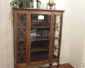 Antique china cabinet in excellent condition