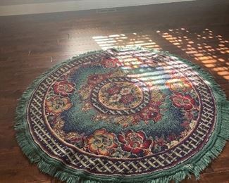 Round rug 63"diameter