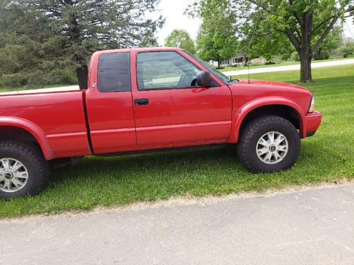 2002, original owner, 132,00 miles, title ready, tail gate needs pliers to open, some rust, asking $5,500 or best offer. The son traded this truck for his dads truck that was part of the estate. Offers will be accepted taken thru the part 2 of tool sale if not sold for full price. 