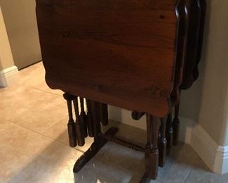 Ethan Allen tray table with stand