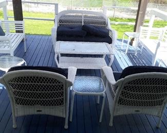 Home & Garden deck and porch furniture 
