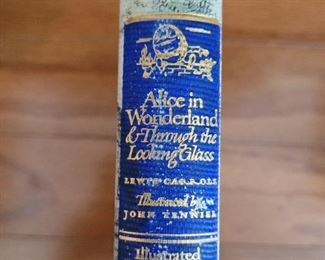 Lewis  Carroll and John Tenniel: Alice in Wonderland & Through the Looking Glass