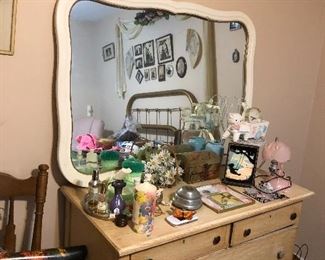 chest and seperate mirror