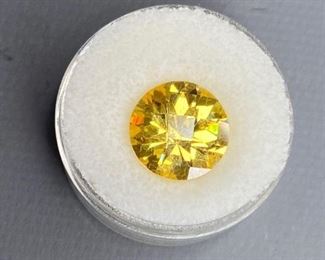 Round yellow cz, 20.5mm. 10.55ctw