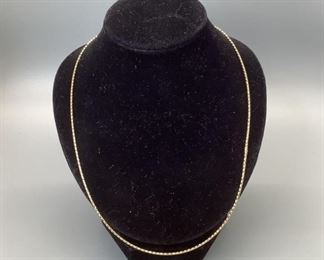 17" 10k gold necklace, 0.83gtw