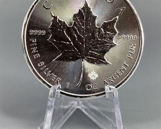 9.999 Fine Silver, 1 oz Argent Pur Elizabeth II, $5 2016 coin. 31.1gtw