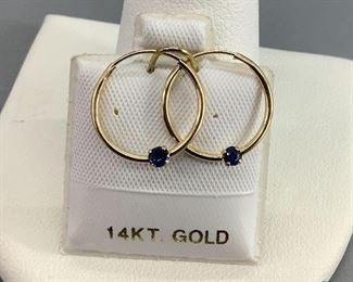 14kt gold and Sapphire Earrings, 0.15ct