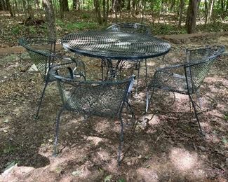 Metal Patio table and 4 chairs