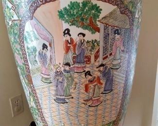 Close-up of the Chinese Temple vase.