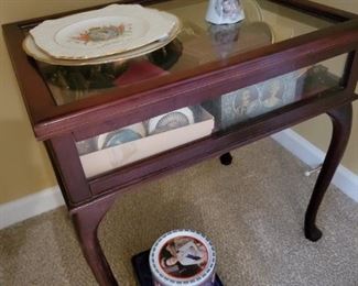 Mahogany Queen Anne Display Table
