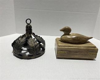 Vintage Duncan Enterprises 1978 Faux Ceramic Duck Box and Metal Leaf Hanging