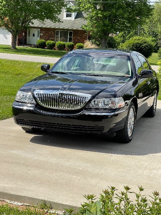 Estate Sale by The Junque Ladies in Grayson, KY starts on 5/19/2022