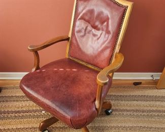 39" high x 26" wide x 21" deep