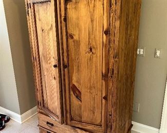Pine armoire