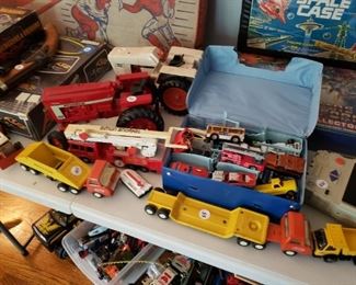 Toy cars and loose Transformers