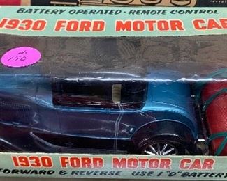 Cragstan Battery Operated 1930 Ford Motor Car in Box