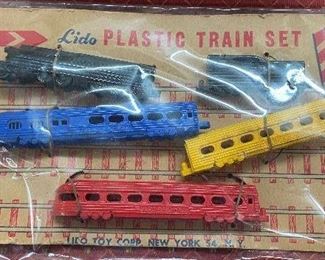 Lido Plastic Train Set on Card