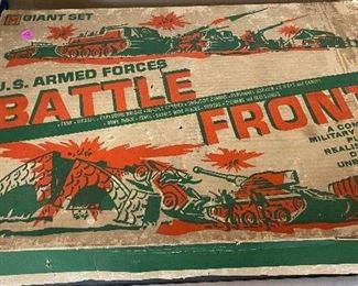 MPC Giant U.S. Armed Forces Battle Front Play Set