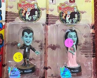 Little Big Heads The Munsters in Package