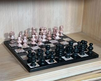 MARBLE STONE CHESS SET | Pink and black marble chess set; 13-1/2 in.