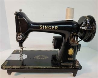 211 Vtg Singer Sewing Machine