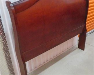 Full size bed - INCLUDES footboard, side rails