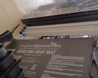 4 ft by 18" heat mat