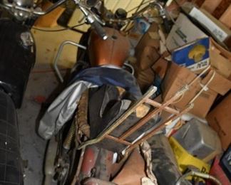 Vintage 1972 Triumph Tiger Motorcycle (2 cylinder)