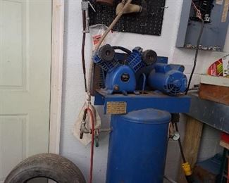 Air compressor 