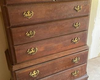 Carlisle Collection Chest of Drawers