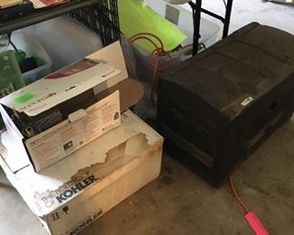 Trunk, kitchen fixtures