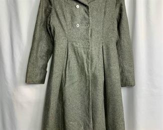Girls grey wool blend coat. Lined. Shoulders 12.5 inches , chest 16 inches, length 35 inches. $50 shipping included.