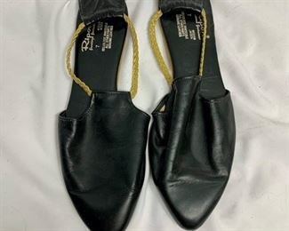 Flat leather shoes. Size 7. $35 shipping included.