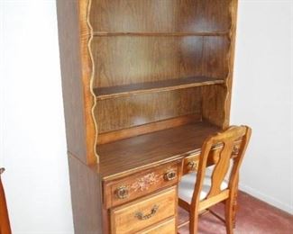 Lea floral bedroom set