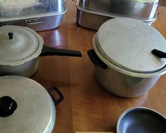 MIRRO Corp. Collection of Cookware