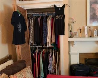 Clothing, religious statutes