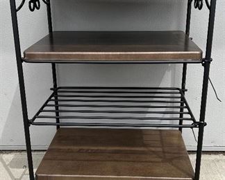 Longaberger Wrought Iron shelf w 3 Wooden Shelves