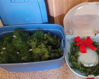 4 Lighted Garland Strands, Lighted Wreath - Tote Included - Wreath Storage Container Minor Damage
