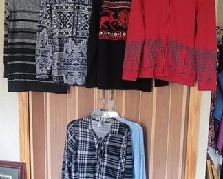 Womens Size Large Sweaters and Tops