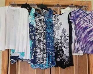 Womens Size Medium Tops - 3 Larges