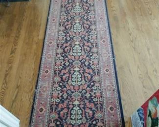 Runner rug 31 x 108 in