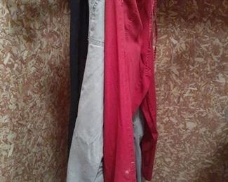 Ladies pants. Size small 4 to 6