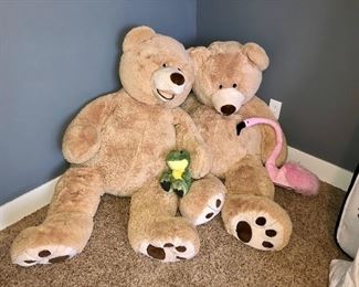 Oversized teddy bears!