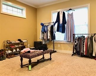 Boutique with great selection of newer trendy clothing, shoes, purses, jewelry and more!