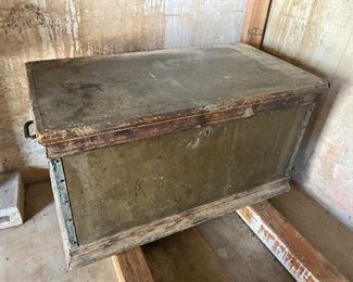 Antique trunk 