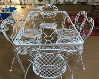 Chantilly Rose Woodard Table , 6 Chairs Restored