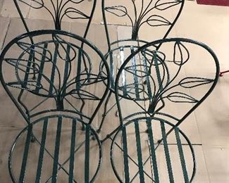 New Iron Set of 4 Green Chairs, with Hosta leaf pattern