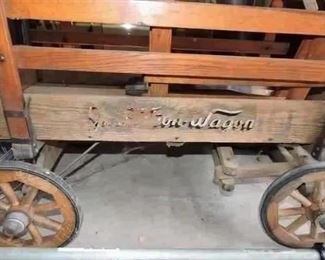 1900's wagon with wheels or ski's
