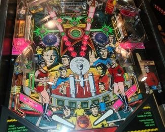 Star Trek Pinball Machine (1991) Manufactured By Data East. In BEAUTIFUL, working condition!
